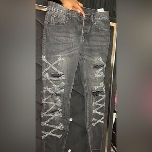 Stylish Black Distressed Women Jeans